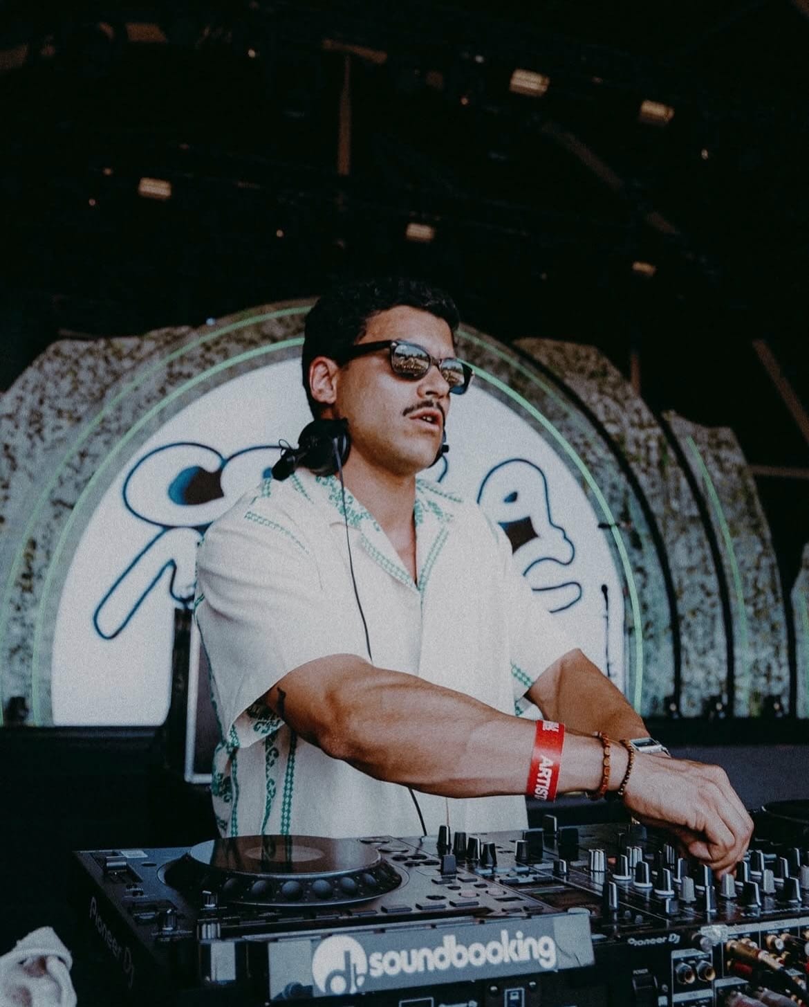 3B44094C-E342-46AC-8CC3-B6F69911B77A